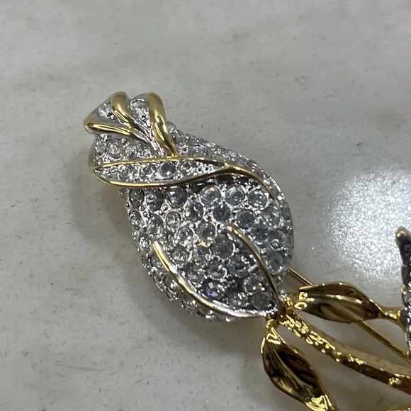 Vintage Costume Diamond Accent Flower Pin/Brooch 3” - Picture 2 of 9